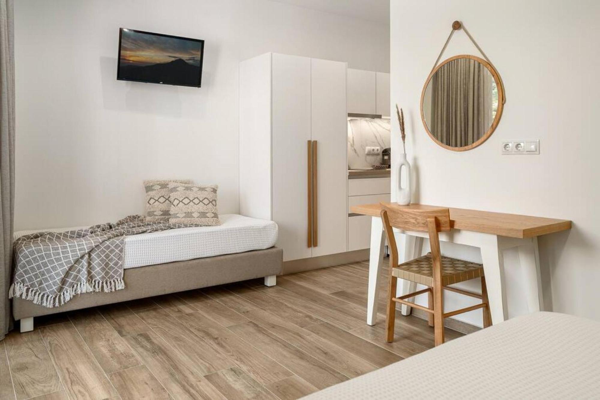 Kayy Apartments 3 In Matala Eksteriør bilde